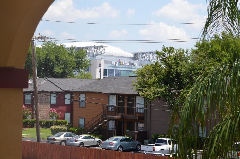 Sterling Inn and Suites at Reliant and Medical Center Houston Image 11